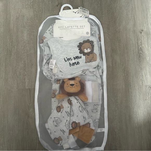 2 Baby Sets Body Suit Sleeper Socks Bib Wash Cloth Size 0-3 3-6 Months - Picture 4 of 9